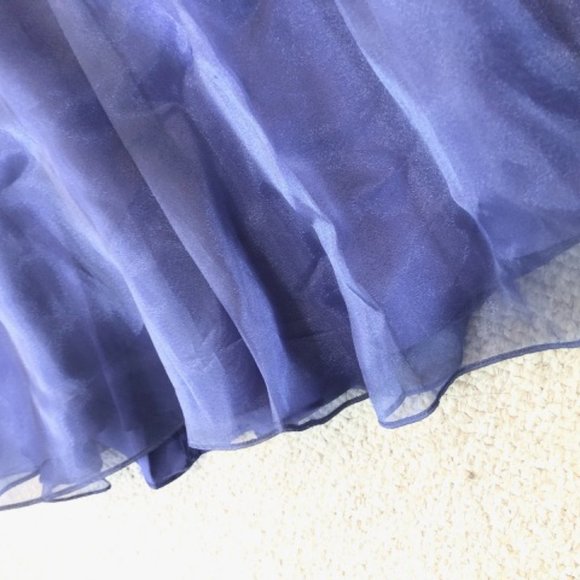 LIKE NEW Prom Dress (two piece set) - Picture 6 of 16